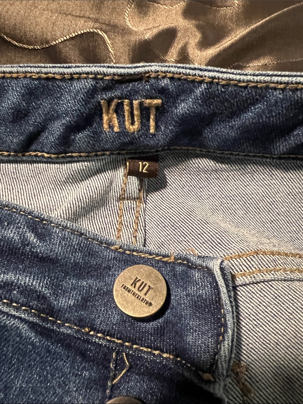 Kut from the Kloth Slouchy Boyfriend Med Blue Distressed Straight-Leg Jeans 12 - Picture 8 of 13